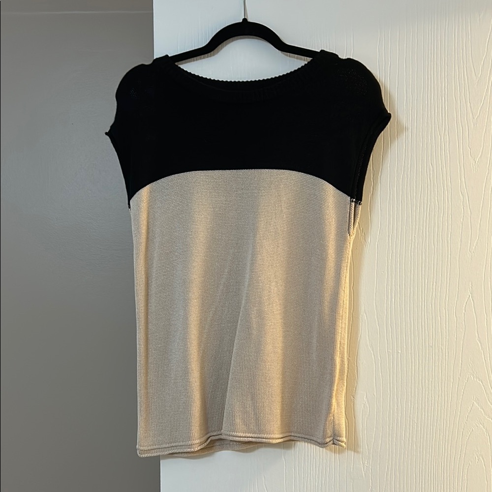 NWOT Elegant Black and Tan Women's Sweater Top